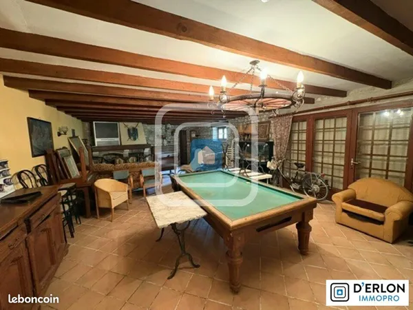Bâtiment 3 180 m²