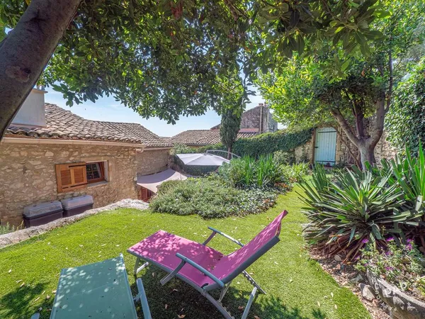 Maison 6 pièces 220 m²