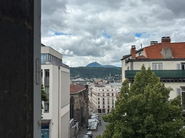 Appartement T3 hypercentre 66,7 m2 186000