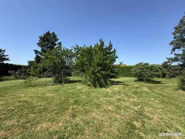 Terrain 1 054 m² Anneyron
