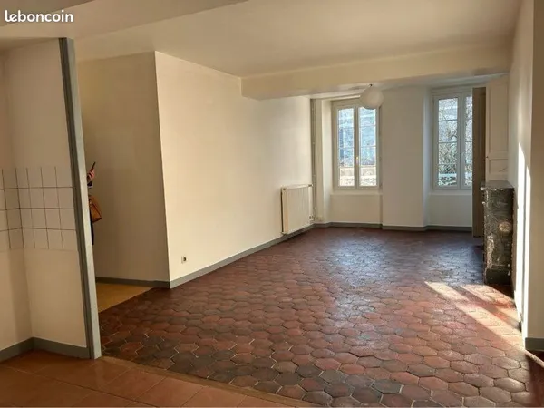 Appartement t4 joigny proche de l'yonne