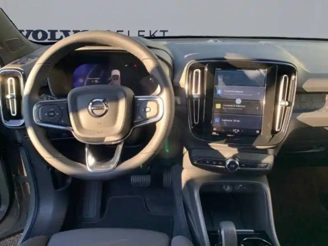 Volvo C40 recharge 238 ch 1edt — photo 30