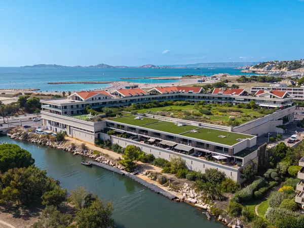 GRAND LARGE - Maison de 139m2 - Terrasses - Vue imprenable - 13008