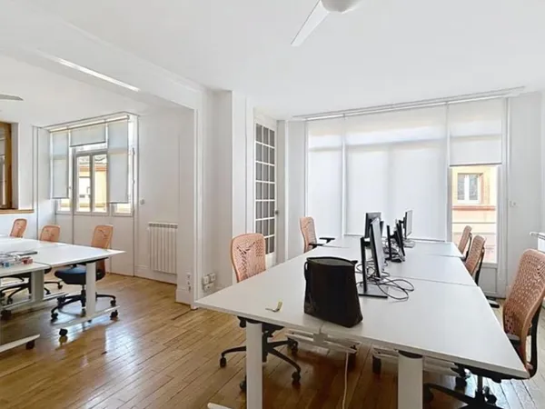 31000 TOULOUSE- Bureaux 130 m², Place Dupuy / Grand rond