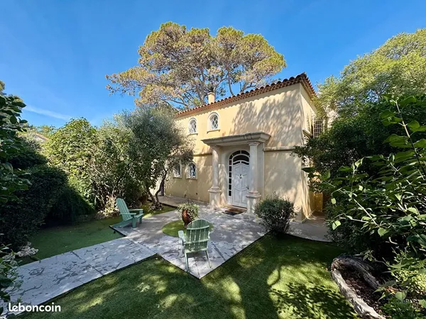 Vente maison 5 pièces 203.00m² Nîmes