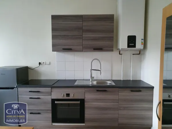 STUDIO MEUBLE EN CENTRE VILLE DE CONDE