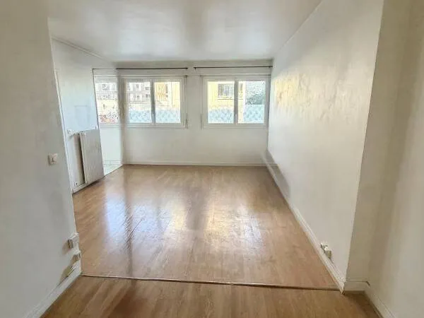 Studio 1 pièce 33 m²