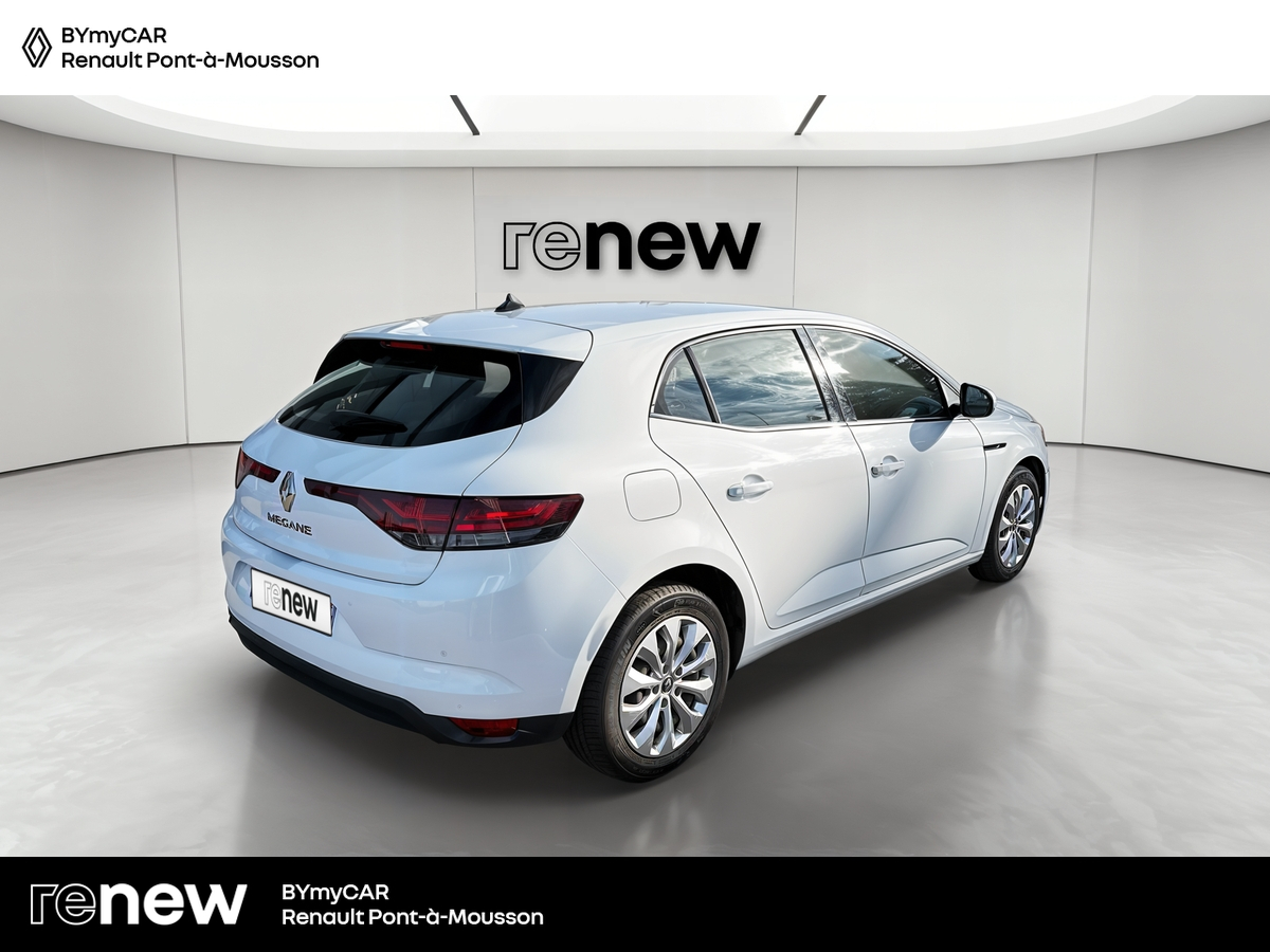 Renault Mégane IV Berline TCe 115 FAP — photo 5