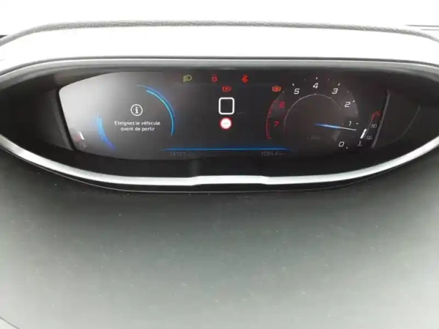 Peugeot 3008 puretech 130ch s&amp;s bvm6 — photo 10