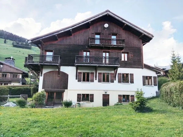 chalet à vendre + terrain constructible - centre Megève