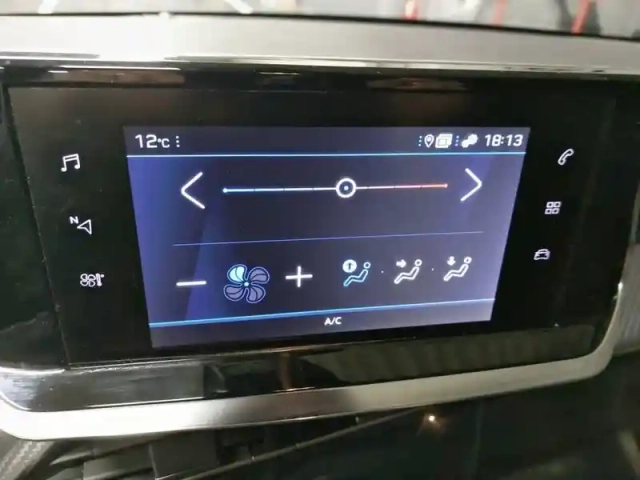 Peugeot 208 puretech 75 s&amp;s bvm5 — photo 15