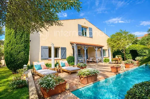 Maison 182 m²