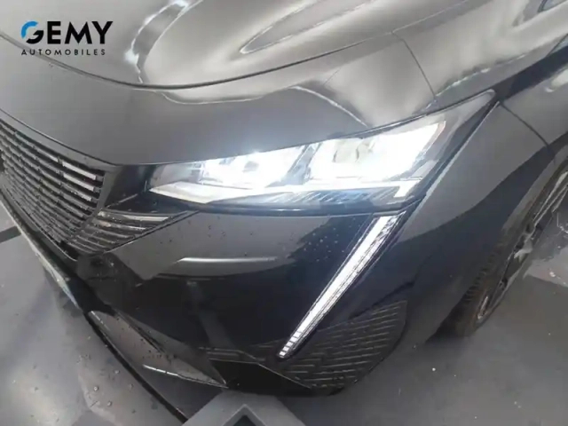 Peugeot 308 sw phev 180 e-eat8 — photo 17