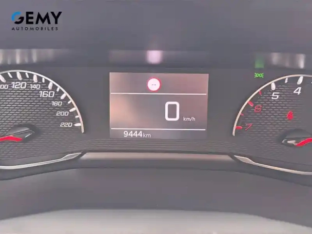 Peugeot 208 puretech 75 s&amp;s bvm5 — photo 62
