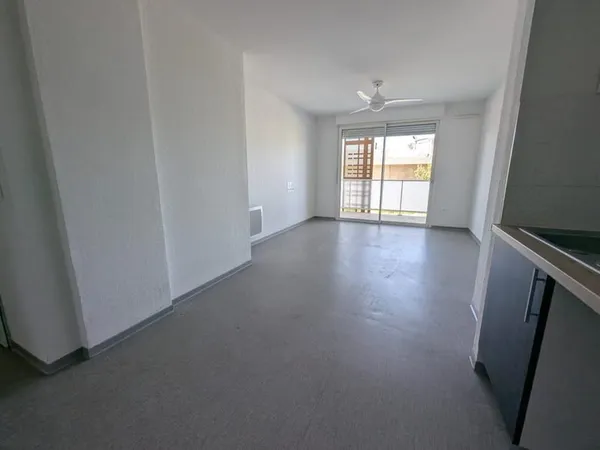 T3 de 59 m2 avec terrasse et parking privé Nîmes