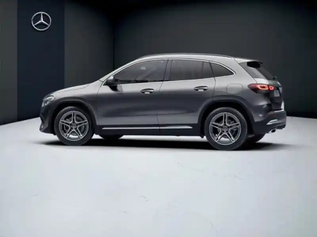 Mercedes Gla 200 d amg line — photo 53