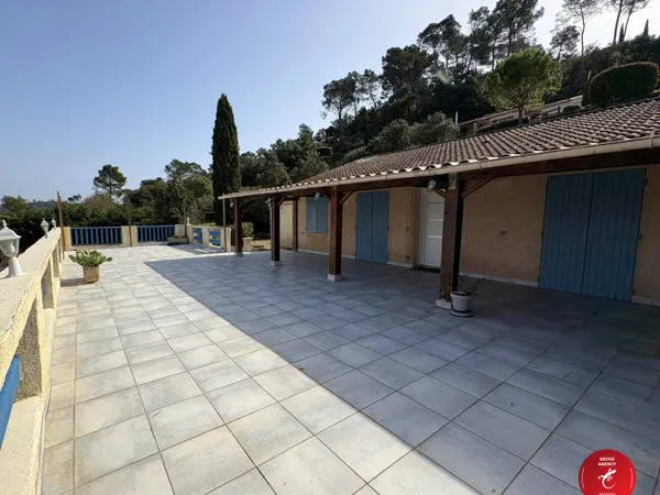 Maison avec vue dégagée