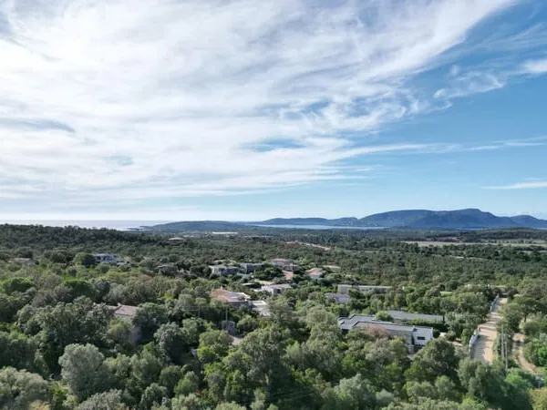 Exceptionnel à Porto Vecchiaccio, Terrain 3488 m2 avec permi