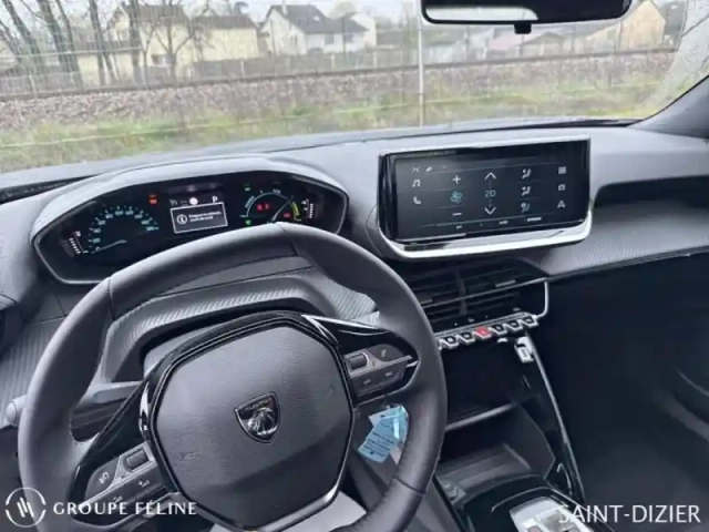 Peugeot 2008 e- 156ch style — photo 8