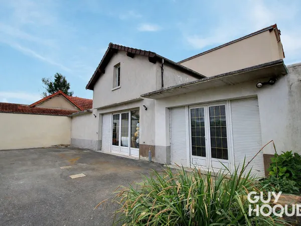 Ensemble immobilier d'environ 88 m²