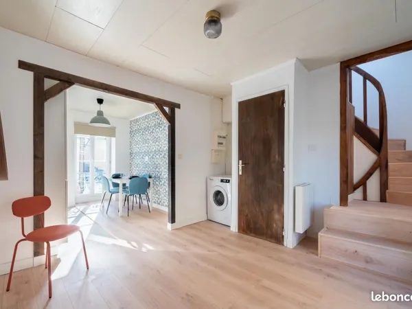 Duplex/Triplex 5 pièces 71 m²