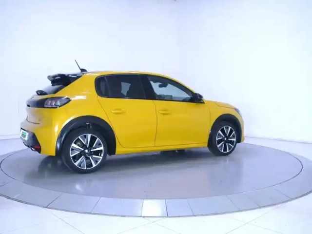 Peugeot 208 puretech 100 s&amp;s eat8 — photo 30