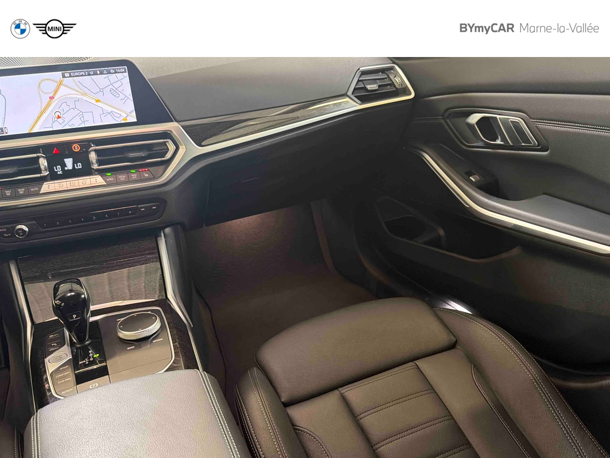BMW Touring 320i 184 ch BVA8 — photo 41