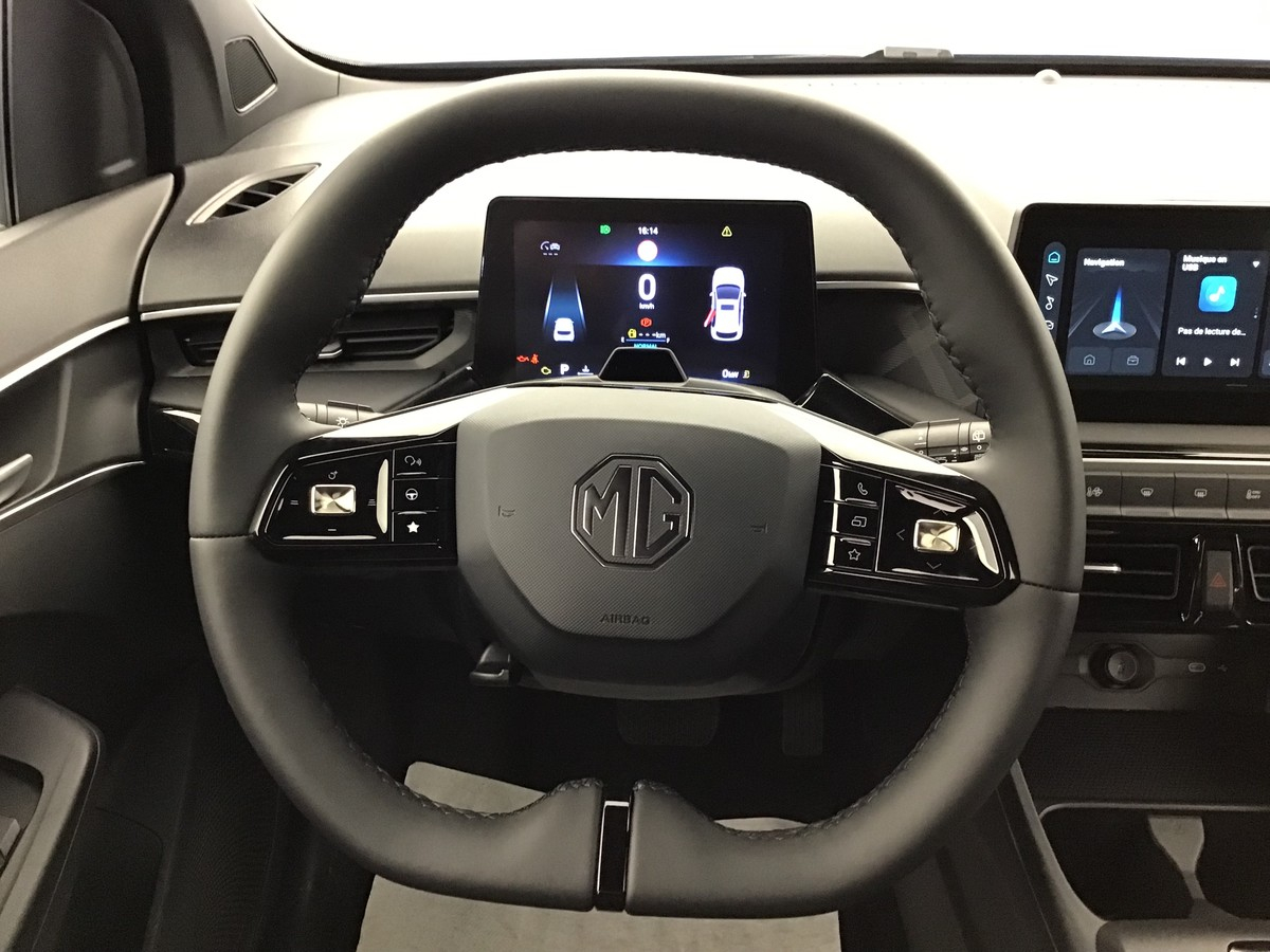 MG MG3 — photo 12