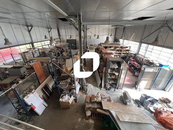 Local d'activité 750 m²