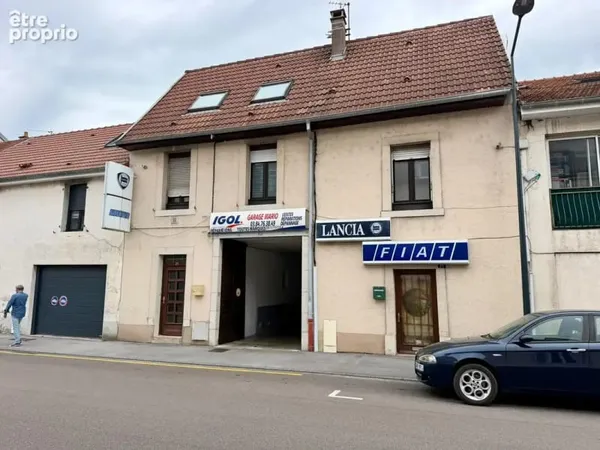 Vente immeuble avec garage automobile et appartement T6 VESOUL