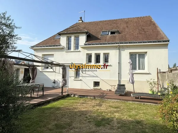 Grande maison rénovée de trois chambres