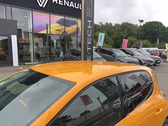Renault Twingo e-tech electrique 80 ch autonomie urbaine — photo 21