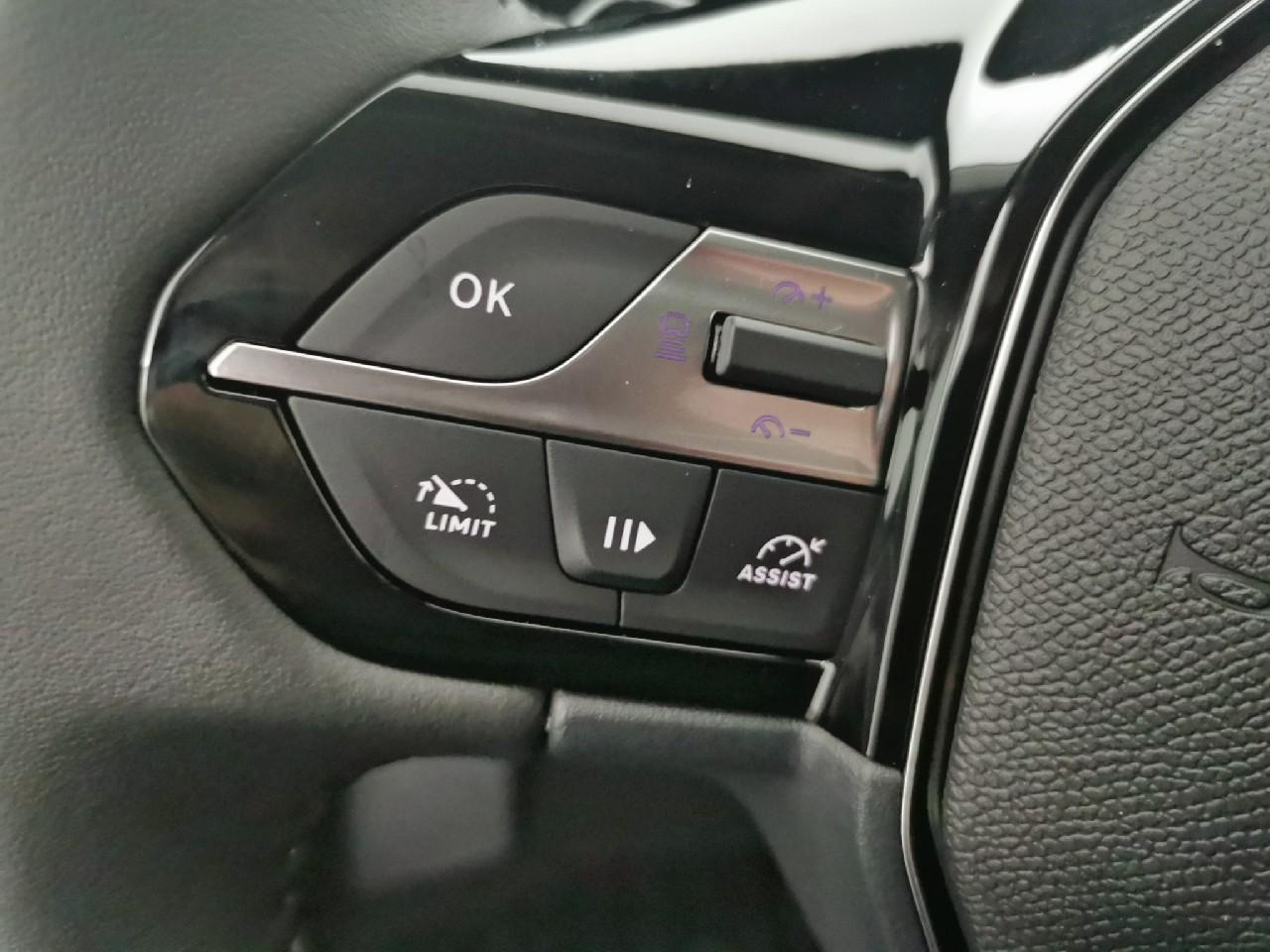 Peugeot 308 sw hybrid 145 e-dcs6 style — photo 20