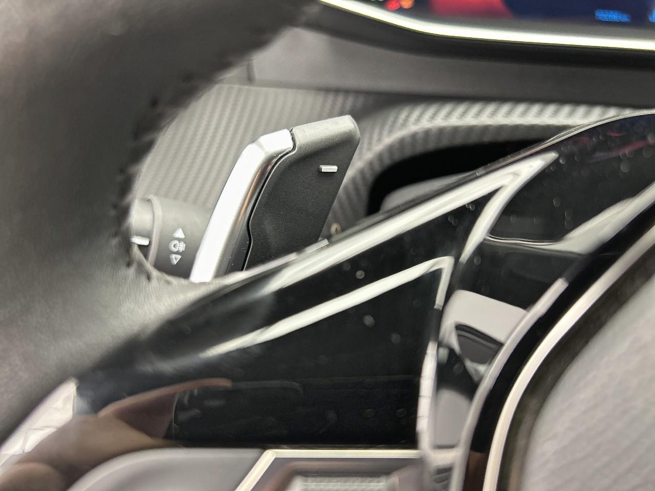 Peugeot 2008 puretech 130 s&s eat8 allure pack — photo 23