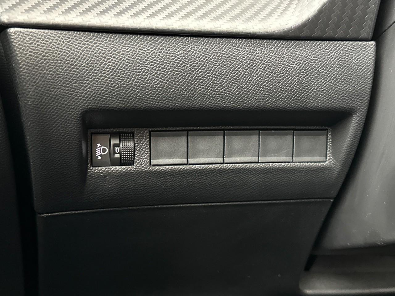 Peugeot 208 puretech 75 s&s bvm5 active — photo 16