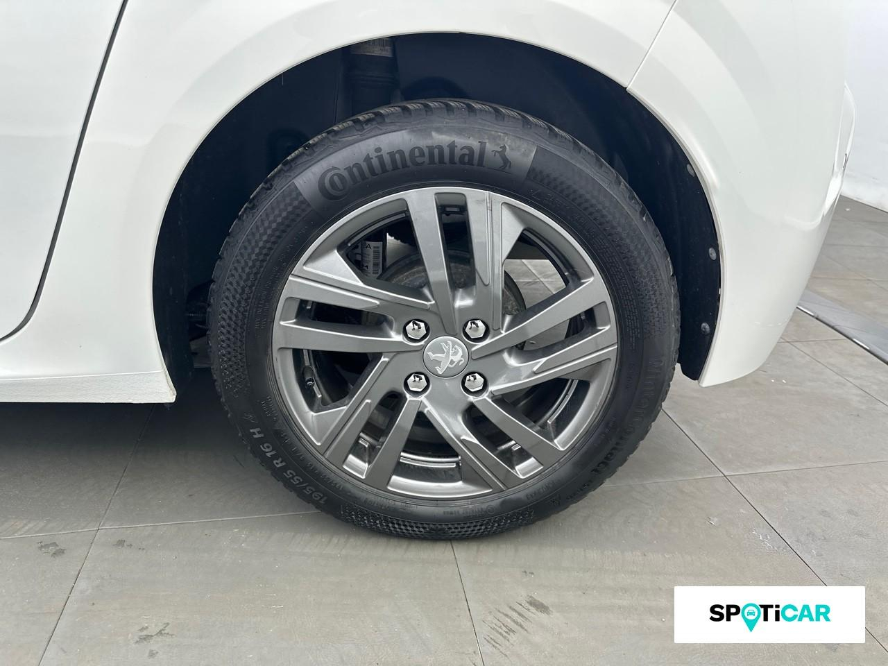 Peugeot 208 1.2 puretech 100ch s&s style 118g — photo 11