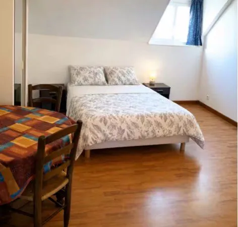 Grand f1 T1 appartement cuisine séparée