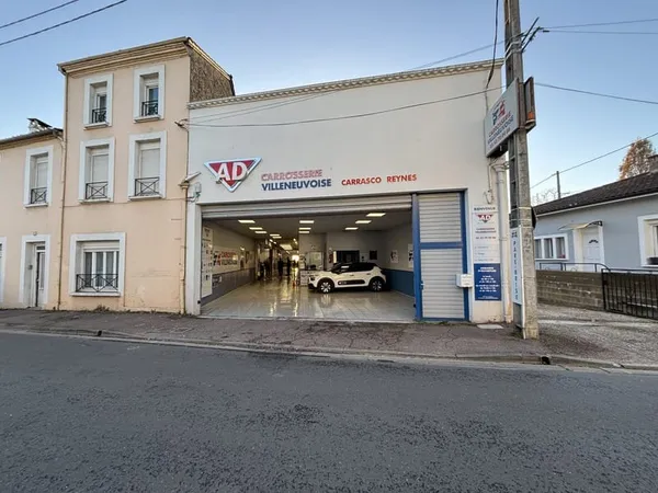'JADE' Entrepôt à proximité du centre ville de VILLENEUVE-SU