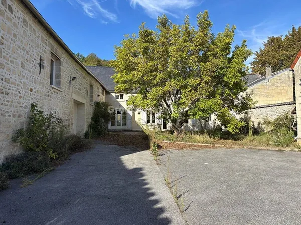 Maison 14 pièces 712 m²