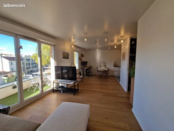 Appartement 3 pièces lumineux — 65 m² — Proche RER B / Métro 15