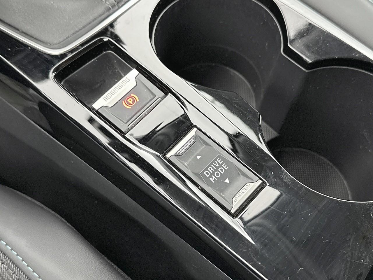 Peugeot 2008 puretech 100 s&s bvm6 allure pack — photo 31