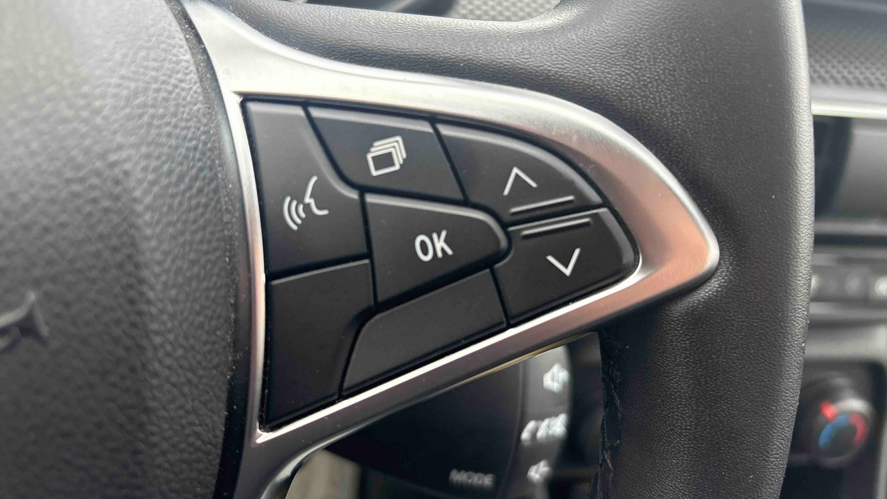 Dacia Sandero ECO-G 100 - 22 — photo 17