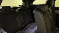 Peugeot 5008 Hybrid 145ch GT e-DCS6 — photo 32