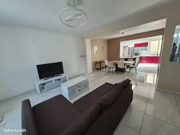 Maison 1 pièce 106 m²