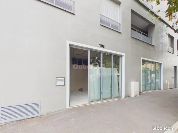 Local commercial 74 m²