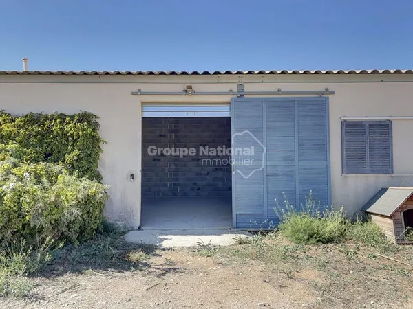 Parking 30 m²