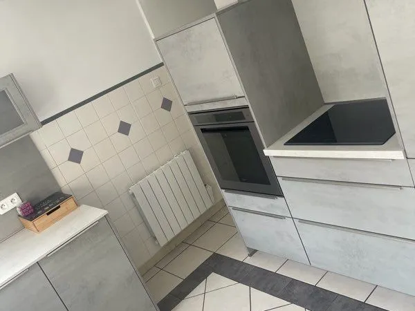 Location maison 2 chambres avec cour