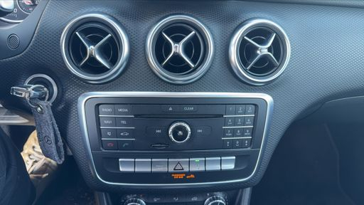 Mercedes Classe A 220 184 4Matic 7G-DCT - Whiteart Edition – 2016 – 93775 km – Essence – Boîte Automatique — photo 17