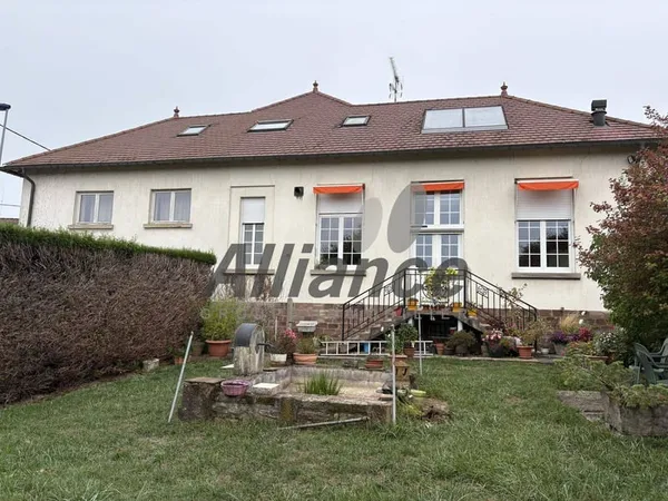 Maison 7 pièces 220 m²
