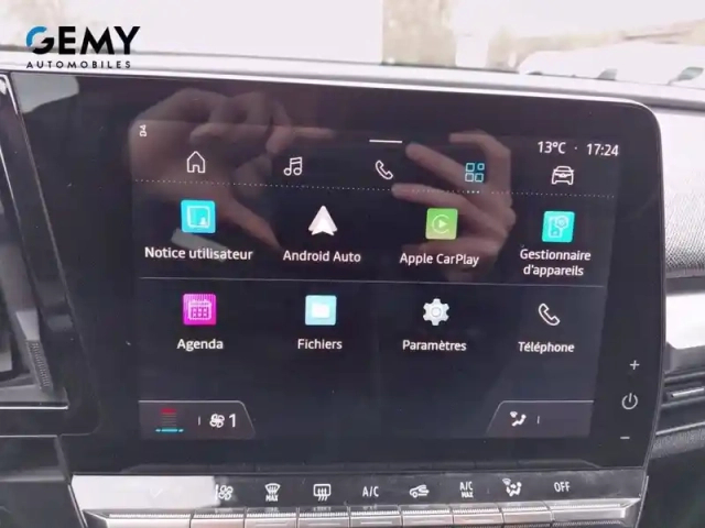 Renault Megane e-tech ev60 220 ch super charge — photo 26